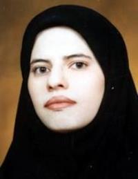 دکتر مریم شریعت مداری