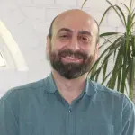 دکتر روح الله صدیق