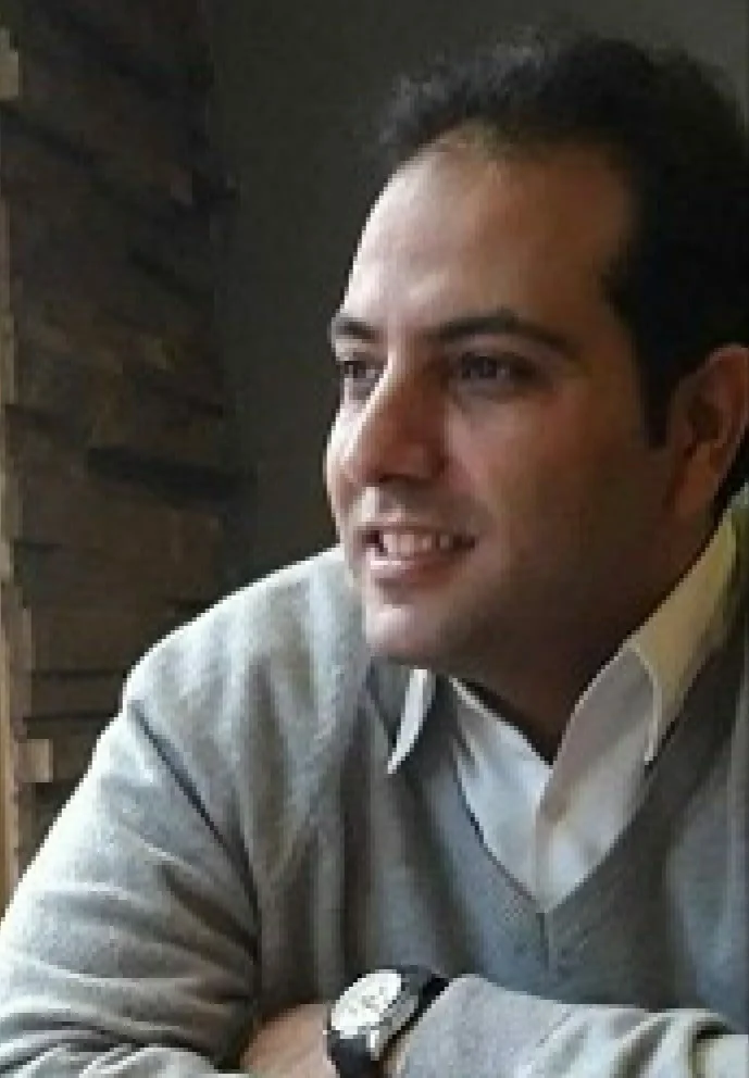  دکتر نادر منصوری 