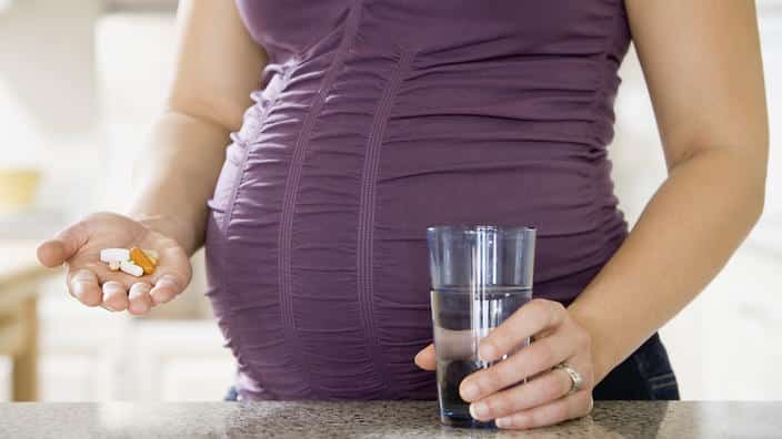 ممکن است رژیم غذایی سالم به تنهایی برای بارداری کافی نباشد و نیاز به مولتی ویتامین داشته باشید.