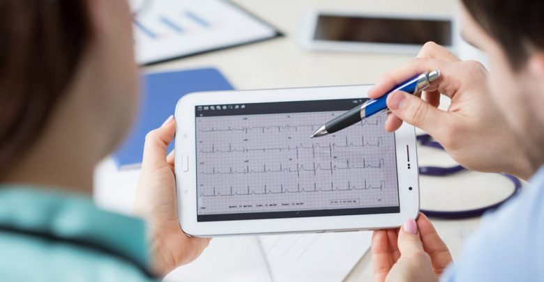 ناهنجاری های عملکرد قلب، چگونه در تست EKG بروز پیدا می‌کنند؟