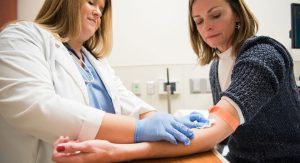 تست TSI میزان ایمونوگلوبولین محرک تیروئید خون را اندازه می‌گیرد. اگر میزان TSI در خون بالا باشد نشان دهنده‌ی گریوز است. این بیماری روی غده تیروئید اثر می‌گذارد.