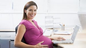 باید و نبایدهای کار کردن در دوران بارداری