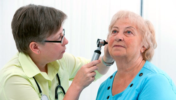 از دست رفتن حس شنوایی، یکی از مشکلات رایج افزایش سن و دوران پیری برای افراد مسن است.