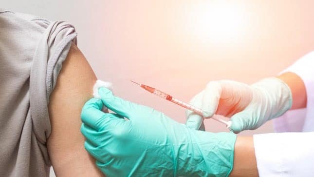 افرادی که در گذشته به واکسن آنفولانزا واکنش آلرژیک نشان داده‌اند نباید این واکسن را تزریق کنند