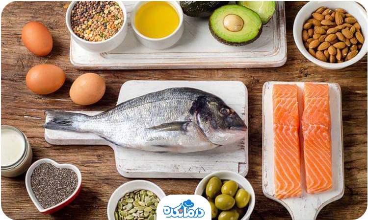 غذاهای حاوی امگا ۳ شامل ماهی و مغزیجات
