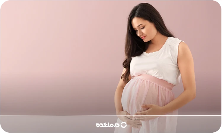 تصویر یک زن باردار را میبینید