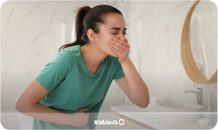 تصویر یک فرد مبتلا به حالت تهوع را می بینید