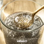 دانه چیا با آب جوش؛ ۵ فایده، طرز تهیه + طریقه مصرف
