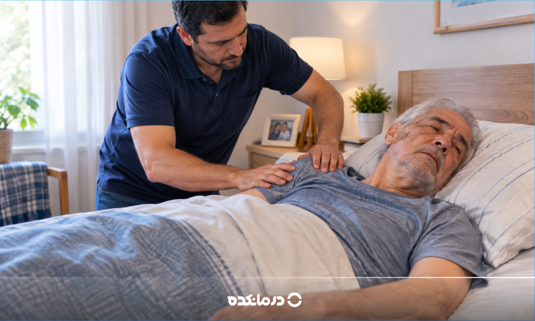 ماساژ بیماران سکته مغزی چگونه انجام می‌شود؟ روش صحیح، فواید و عوارض